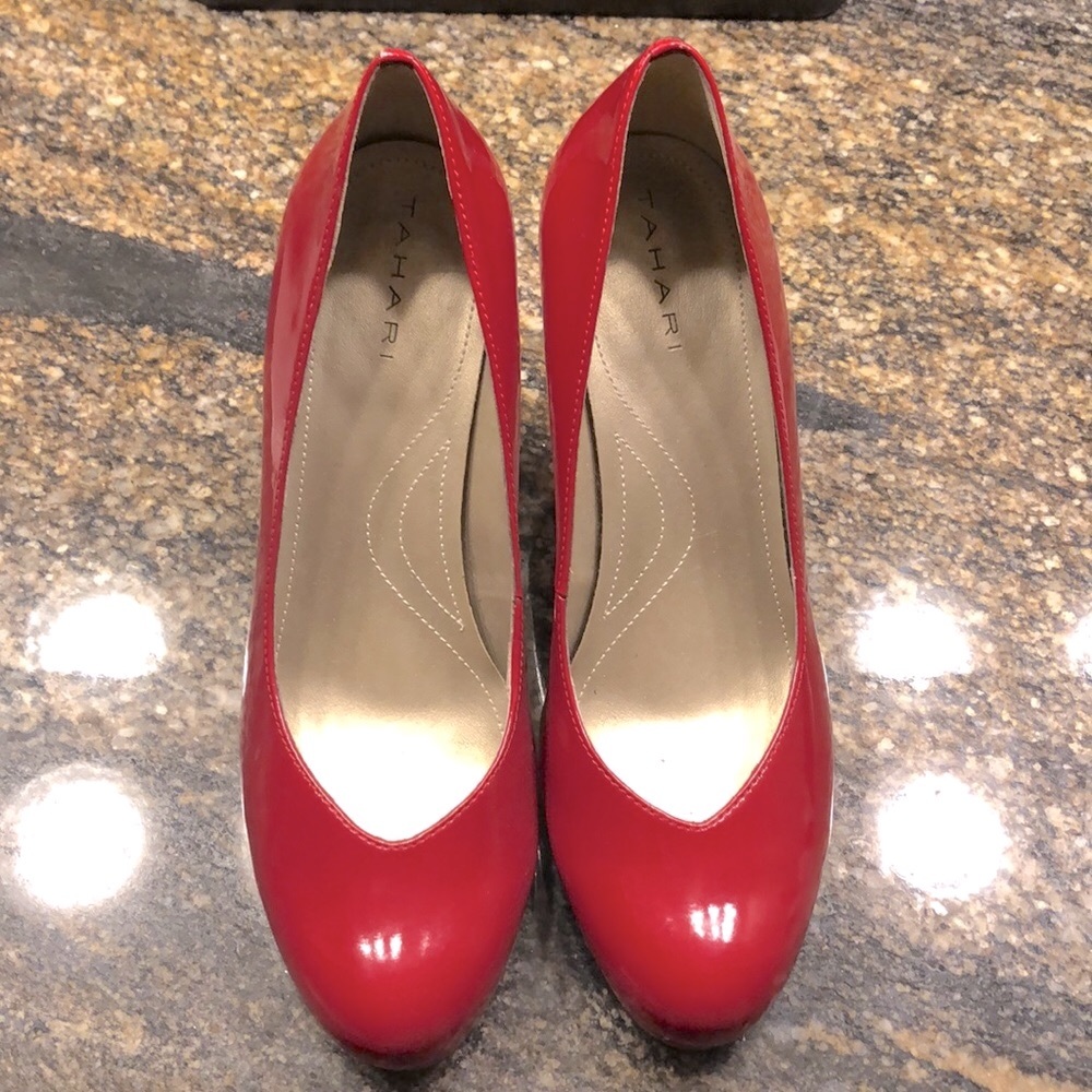 Tahari Heels